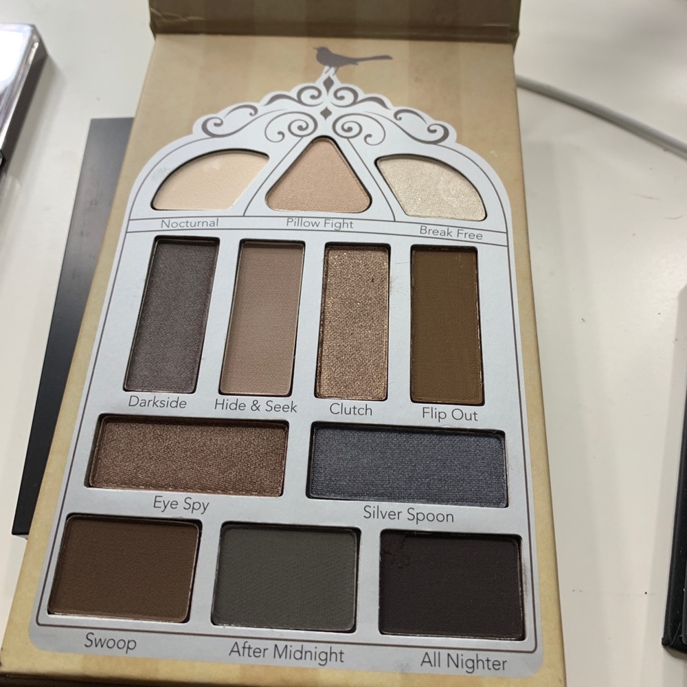 Pretty Vulgar Nightingale palette